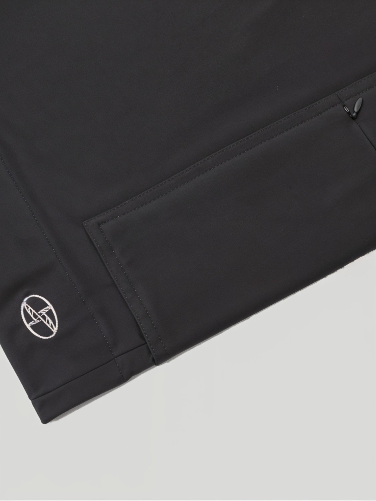 Neo Bermuda Black